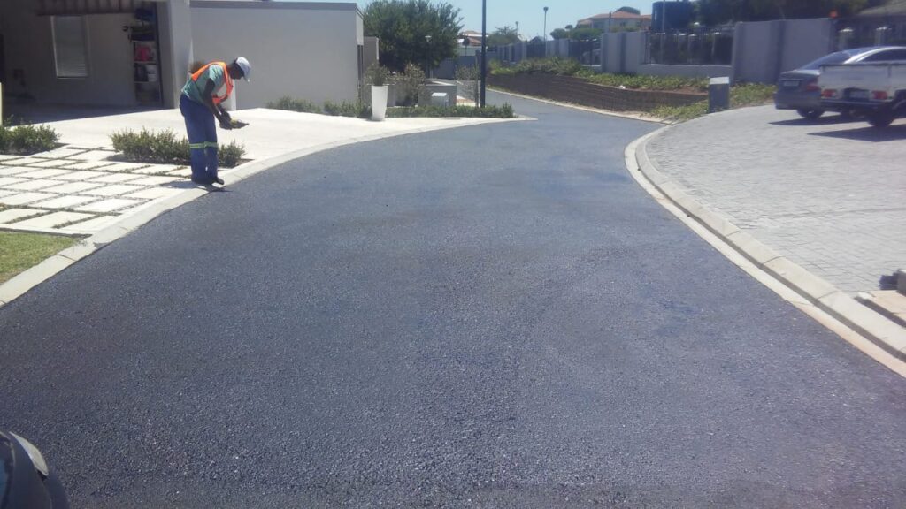 Asphalt & Tar Surfaces in Gauteng